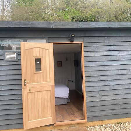 Bridport Garden Suite Exteriör bild